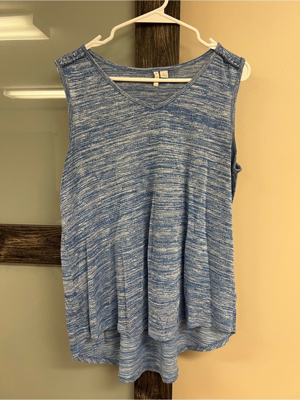 Casual Blue Heathered V-Neck Sleeveless Tank